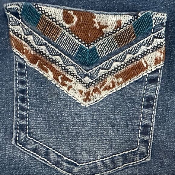 Flamingals Woman’s Jeans. Bootcut, Embroidered Pockets, SZ Large Exc.Condition - Picture 7 of 8